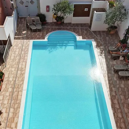 Retreat Apartament *
